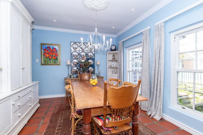 3 Bedroom Property for Sale in Lakeside Western Cape